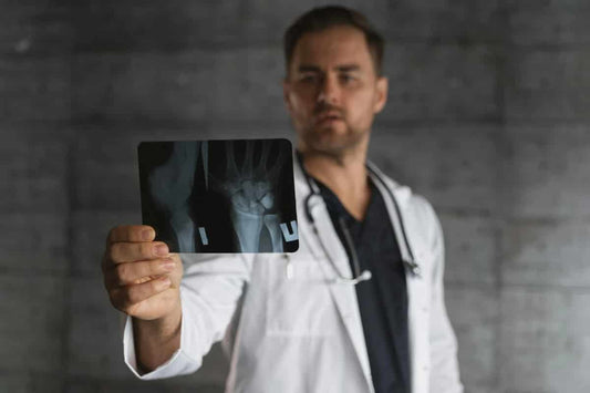 Ingin Cegah Osteoporosis? Simak 7 Caranya Di Sini