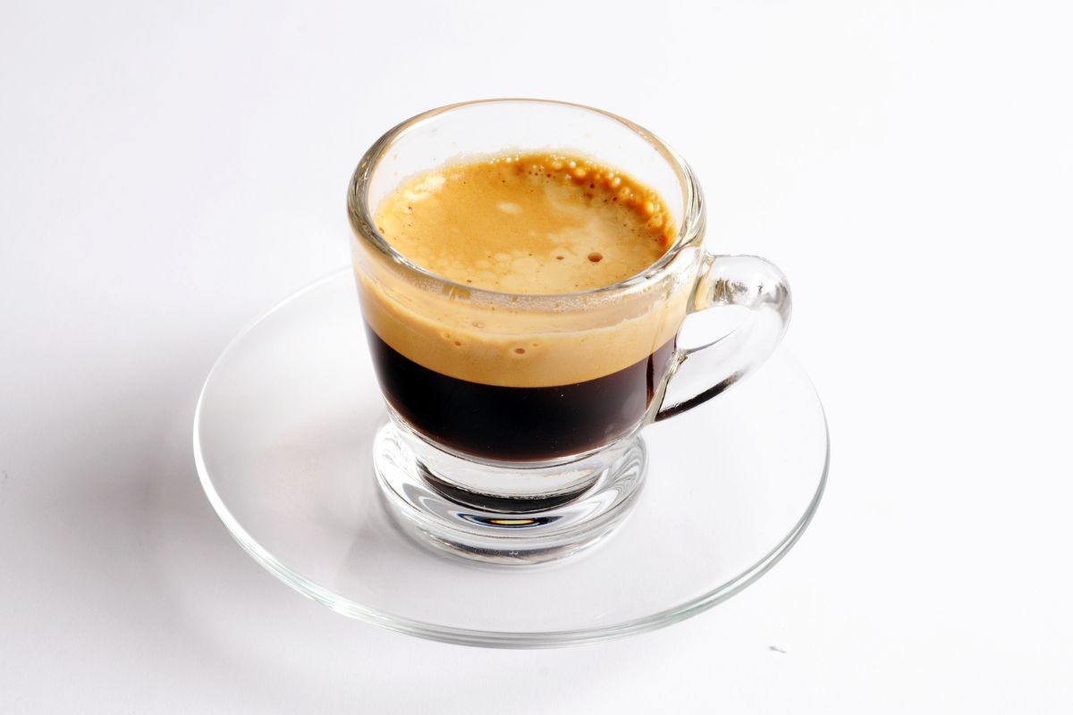 Secangkir kecil espresso