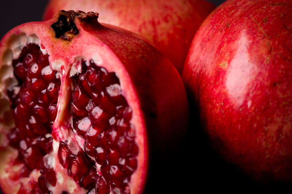 Potongan buah delima