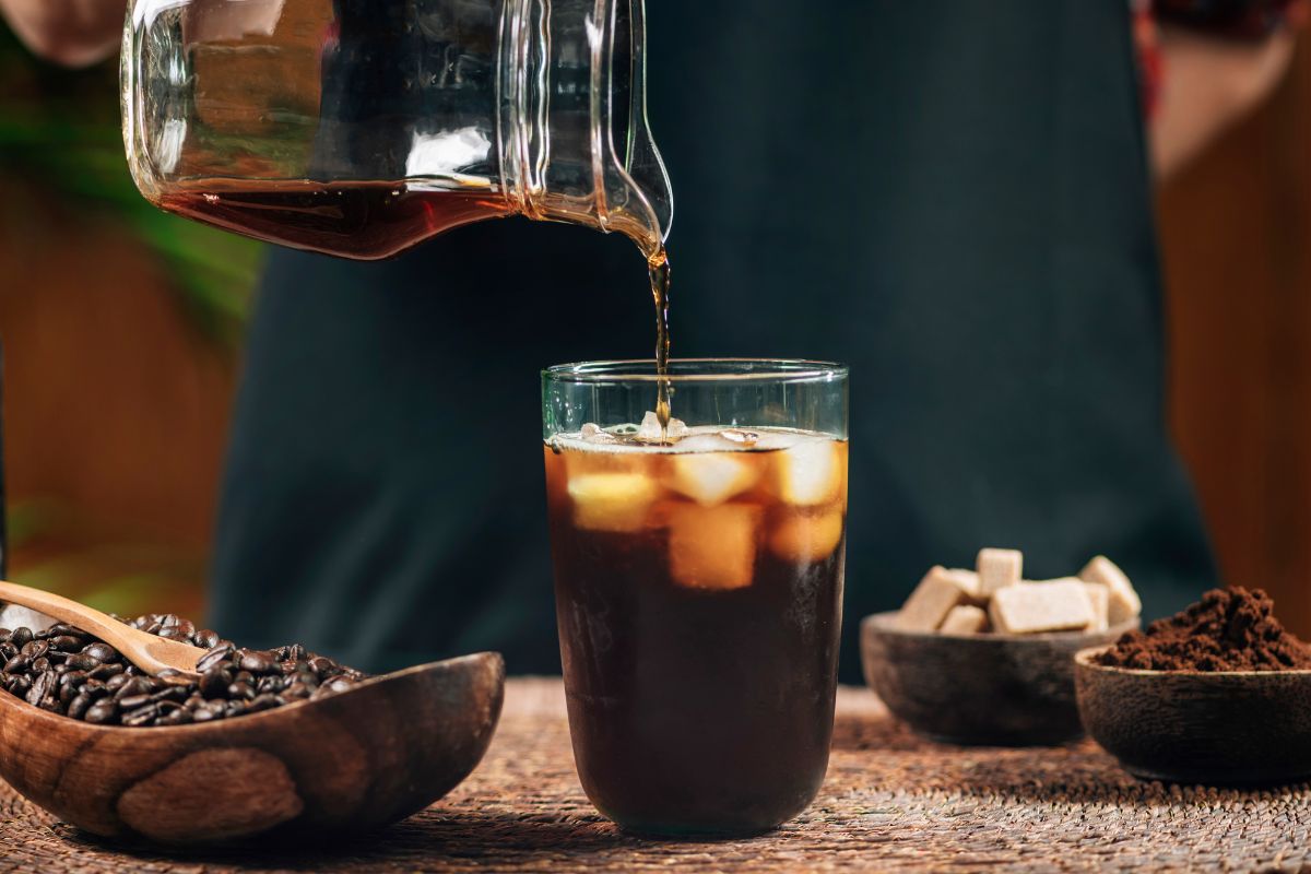 Segelas kopi cold brew