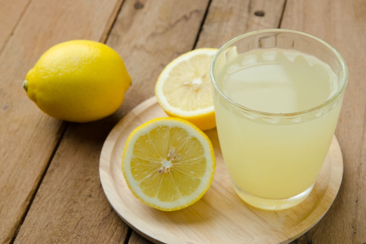 Segelas jus lemon