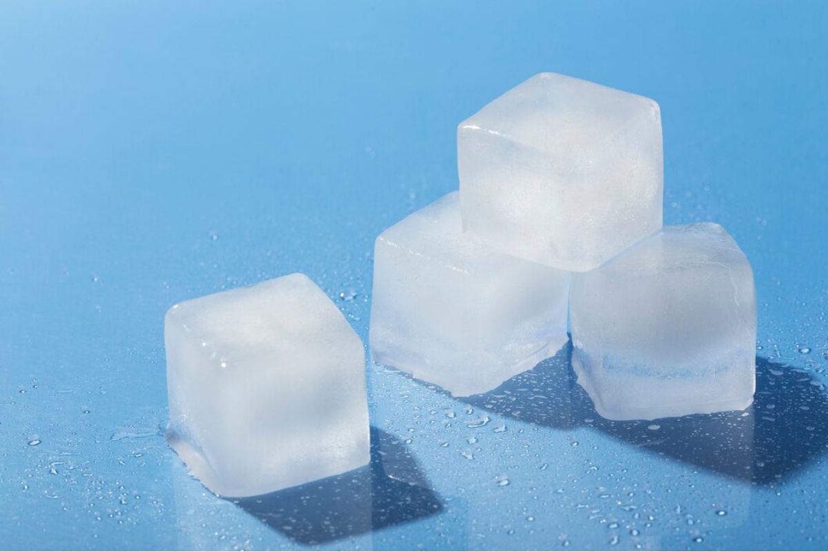 Tumpulak ice cubes